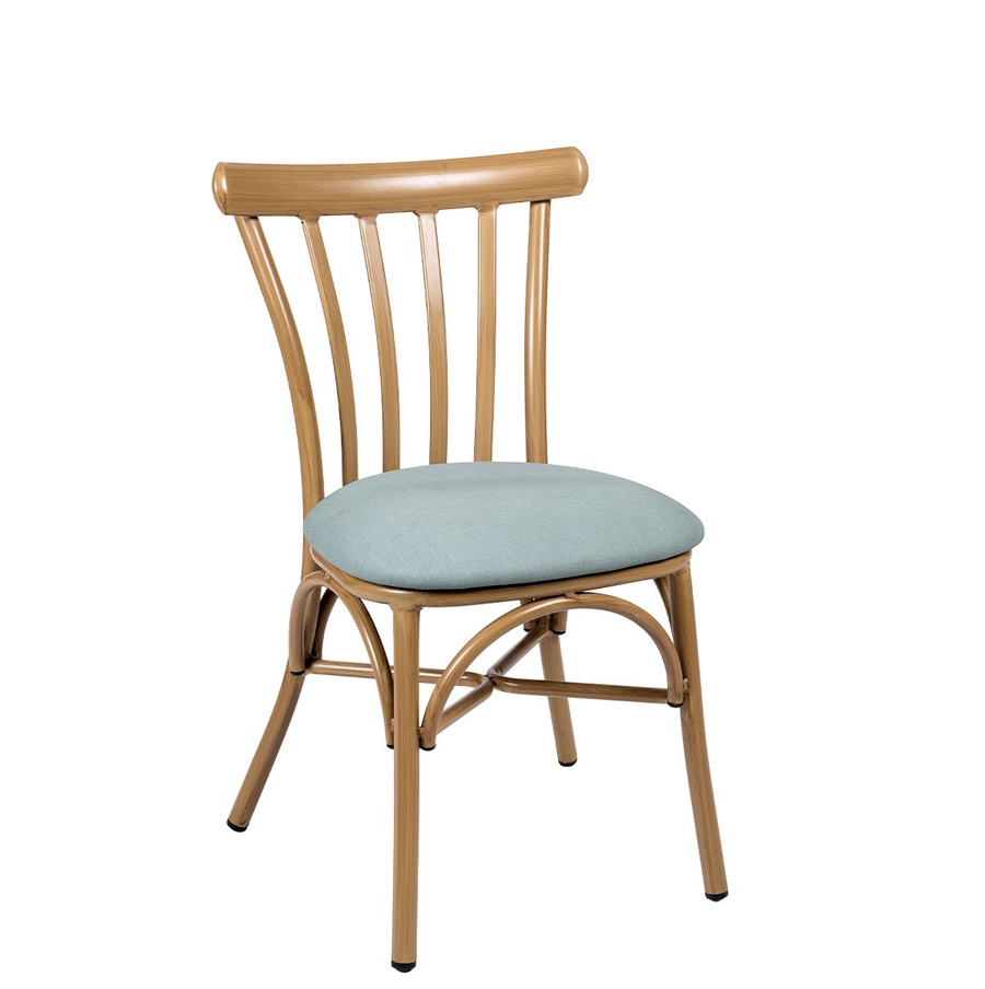 silla Portico in roble natural asiento tapizado PU celeste