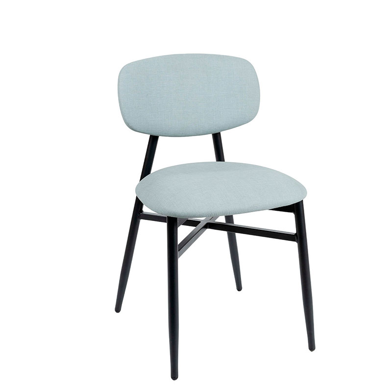 Silla brooklyn negro asiento y respaldo tapizado celeste